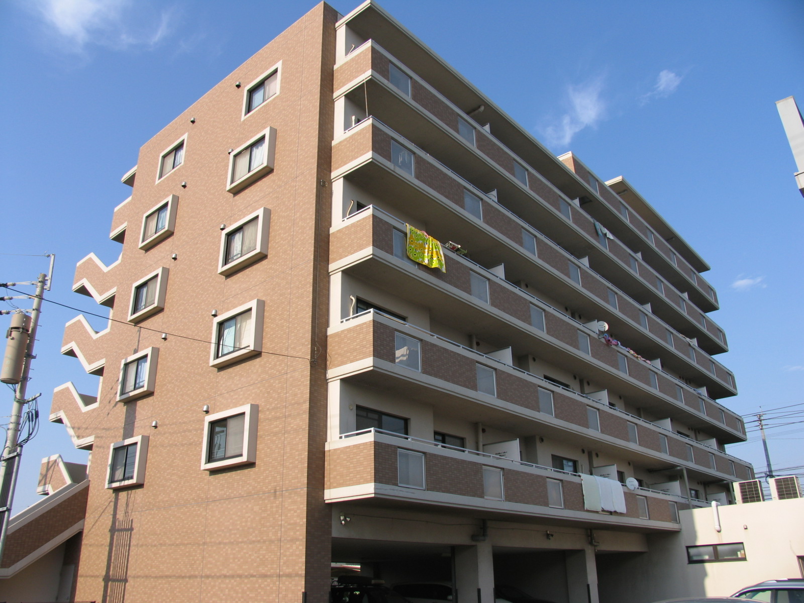 メゾンドール諸岡 