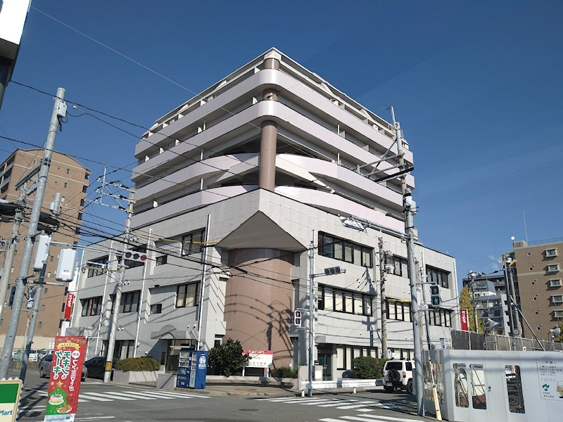 岩保ビル駅南 外観