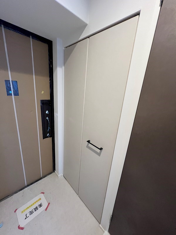 ラソース山王 玄関