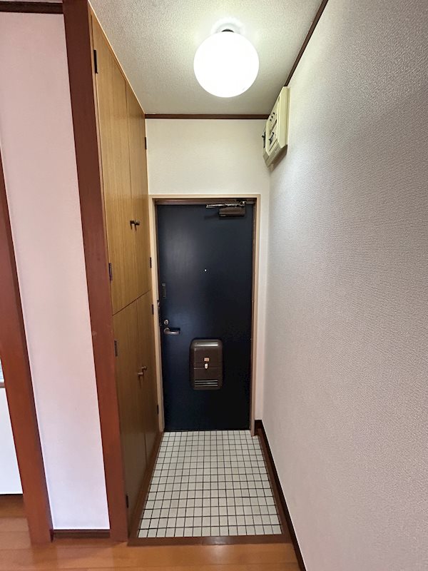 MKビル那珂 玄関