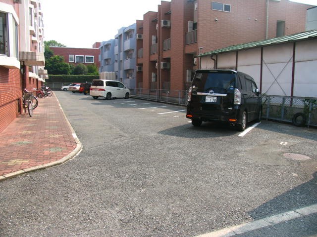 第2あかめコーポ 駐車場