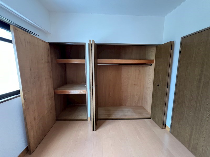 グランデージ柏原 収納