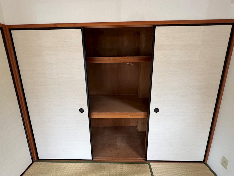 グランデージ柏原 収納